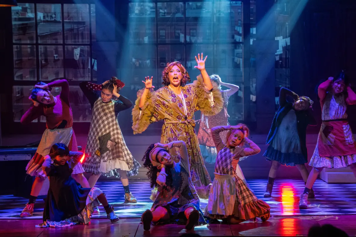¡ANNIE CONQUISTA AL PÚBLICO Y SE CONSOLIDA COMO UNO DE LOS GRANDES MUSICALES FAMILIARES DE LA TEMPORADA!