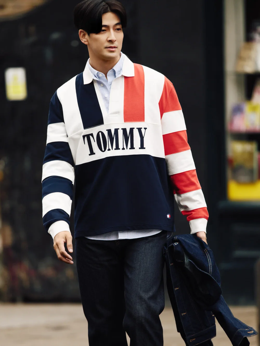 Tommy Hilfiger trae la campaña Primavera 2026 de Tommy Jeans a Londres con una nueva ola de autoexpresión Tommy Hilfiger trae la campaña Primavera 2026 de Tommy Jeans a Londres con una nueva ola de autoexpresión