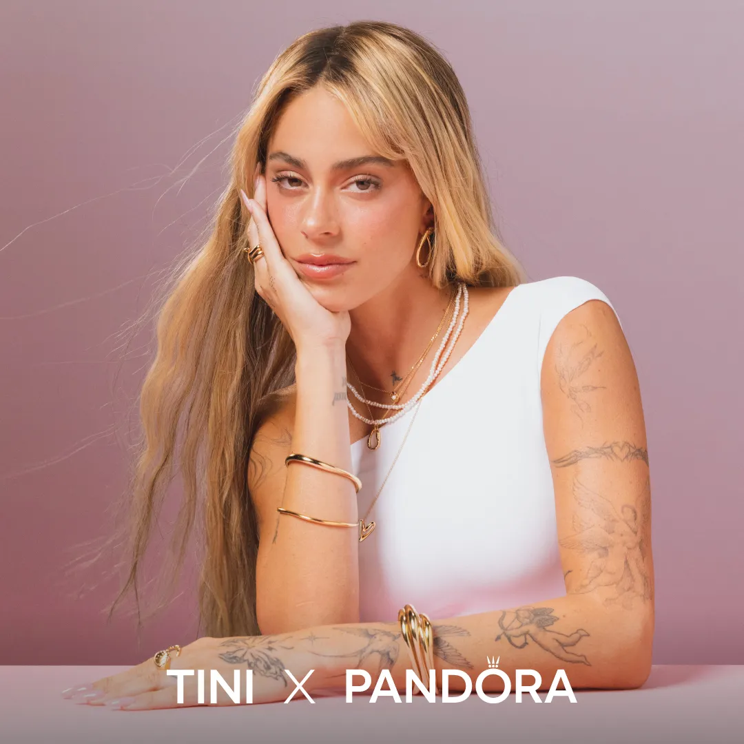 PANDORA PRESENTA ESSENCE OF SUMMER, UNA CELEBRACIÓN DE LA TRANSFORMACIÓN Y LA BELLEZA NATURAL PROTAGONIZADA POR TINI
