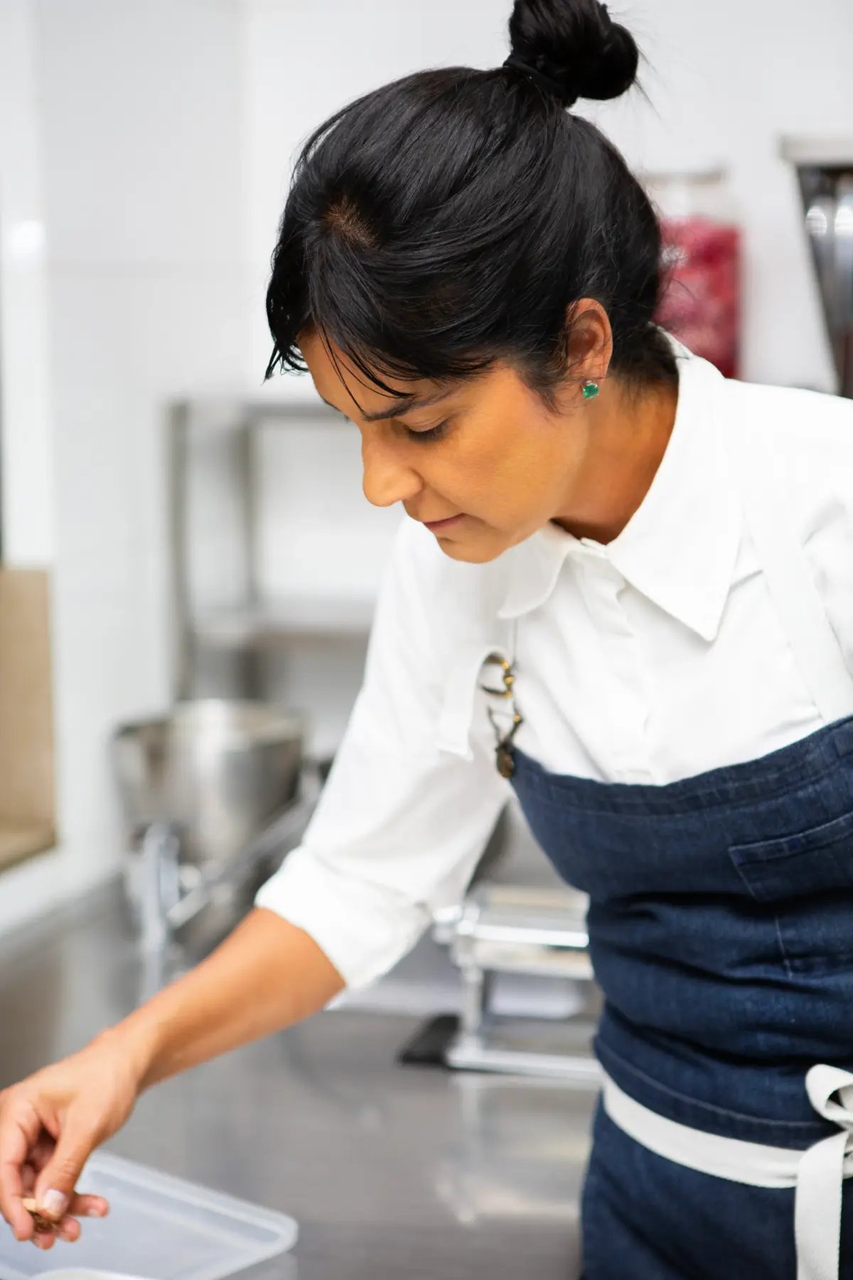 Experimental invita a la chef Manu Buffara a imaginar la nueva cocina de Elemento Atlantico en Comporta