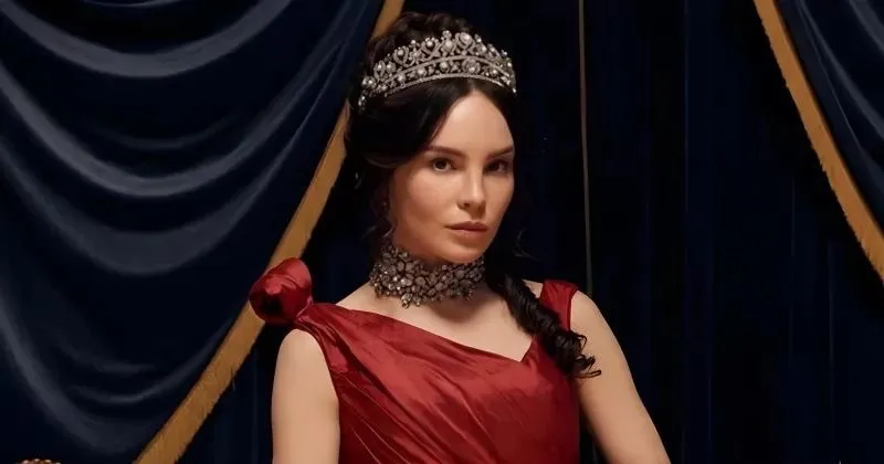 Belinda finaliza rodaje de 'Carlota' y revela un primer vistazo detrás de cámaras