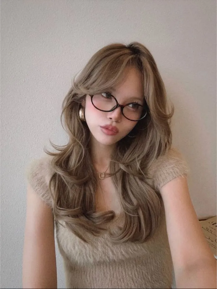 Los colores de cabello que marcarán Primavera-Verano 2026: brillo, dimensión y naturalidad estratégica Los colores de cabello que marcarán Primavera-Verano 2026: brillo, dimensión y naturalidad estratégica