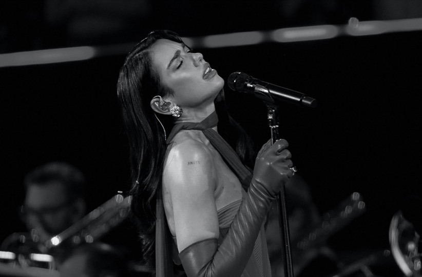 UNIVERSAL+ ESTRENÓ EL ESPECIAL MUSICAL “AN EVENING WITH DUA LIPA”, PREVIO A LAS PRESENTACIONES DE LA ARTISTA EN AMÉRICA LATINA