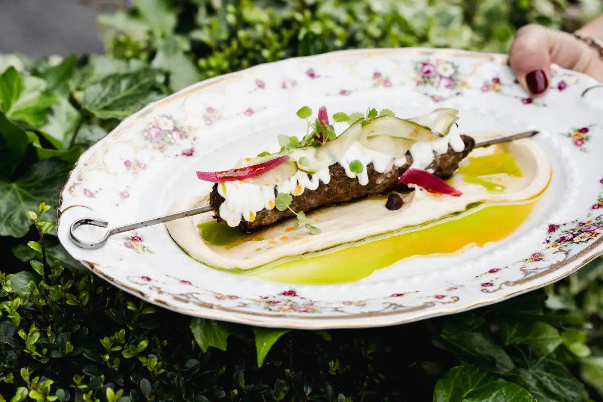 El hotel Le Grand Mazarin invita a saborear momentos al aire libre con la llegada de los días soleados en París El hotel Le Grand Mazarin invita a saborear momentos al aire libre con la llegada de los días soleados en París