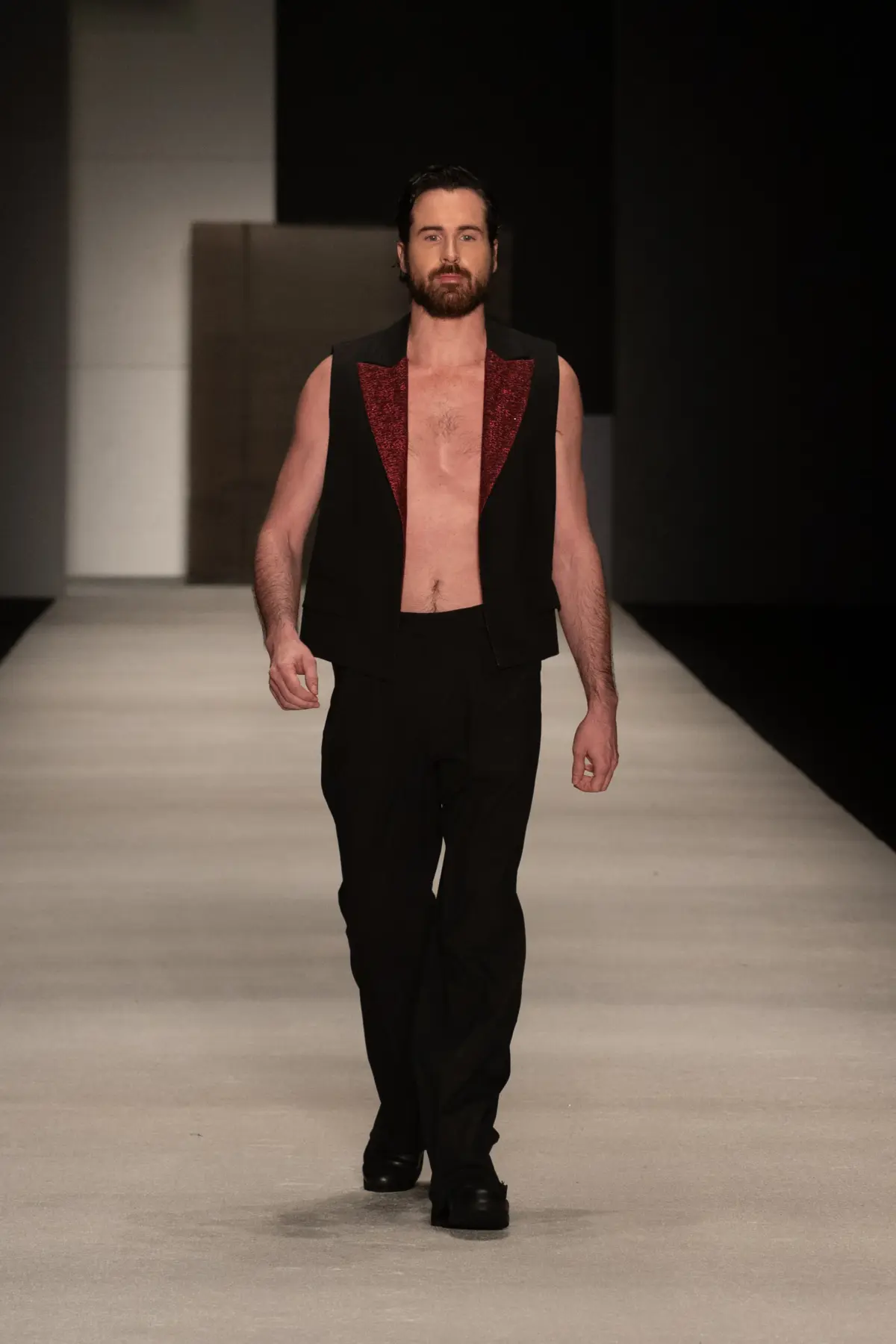 Empresarios de la economía popular conquistan el Bogotá Fashion Week con la pasarela del Colectivo PUENTE