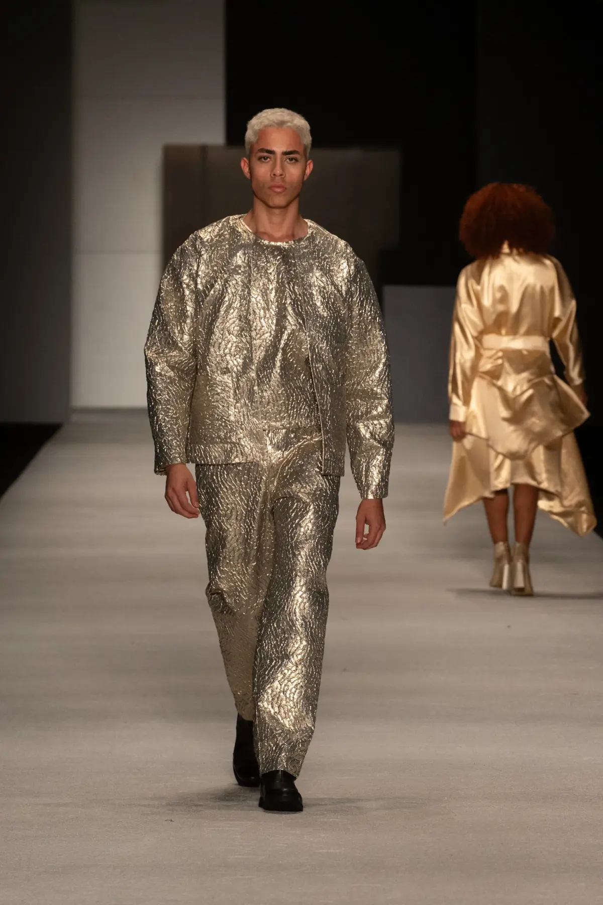 Empresarios de la economía popular conquistan el Bogotá Fashion Week con la pasarela del Colectivo PUENTE