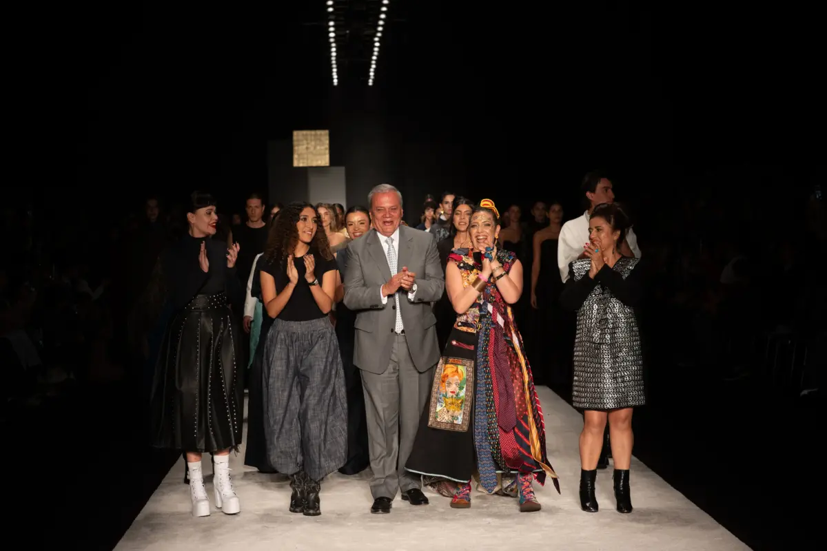 Empresarios de la economía popular conquistan el Bogotá Fashion Week con la pasarela del Colectivo PUENTE