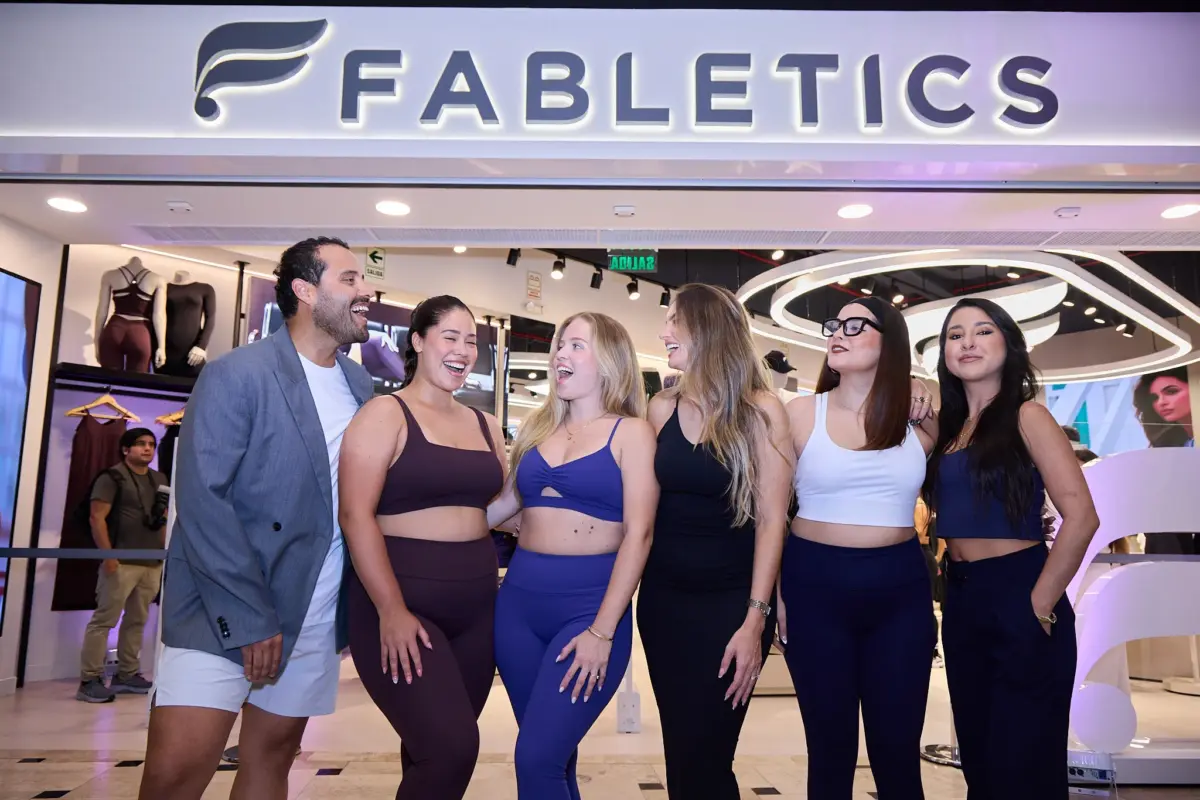 Fabletics celebró la apertura de su primera tienda en Perú con un evento en el Jockey Plaza Fabletics celebró la apertura de su primera tienda en Perú con un evento en el Jockey Plaza