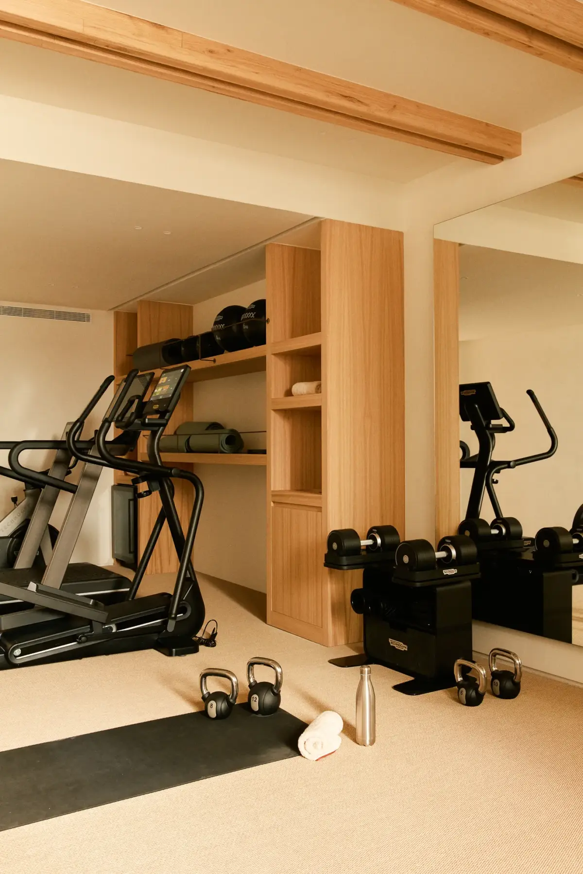 Highstay Villas presenta Villa Escondida, un refugio confidencial en Ibiza