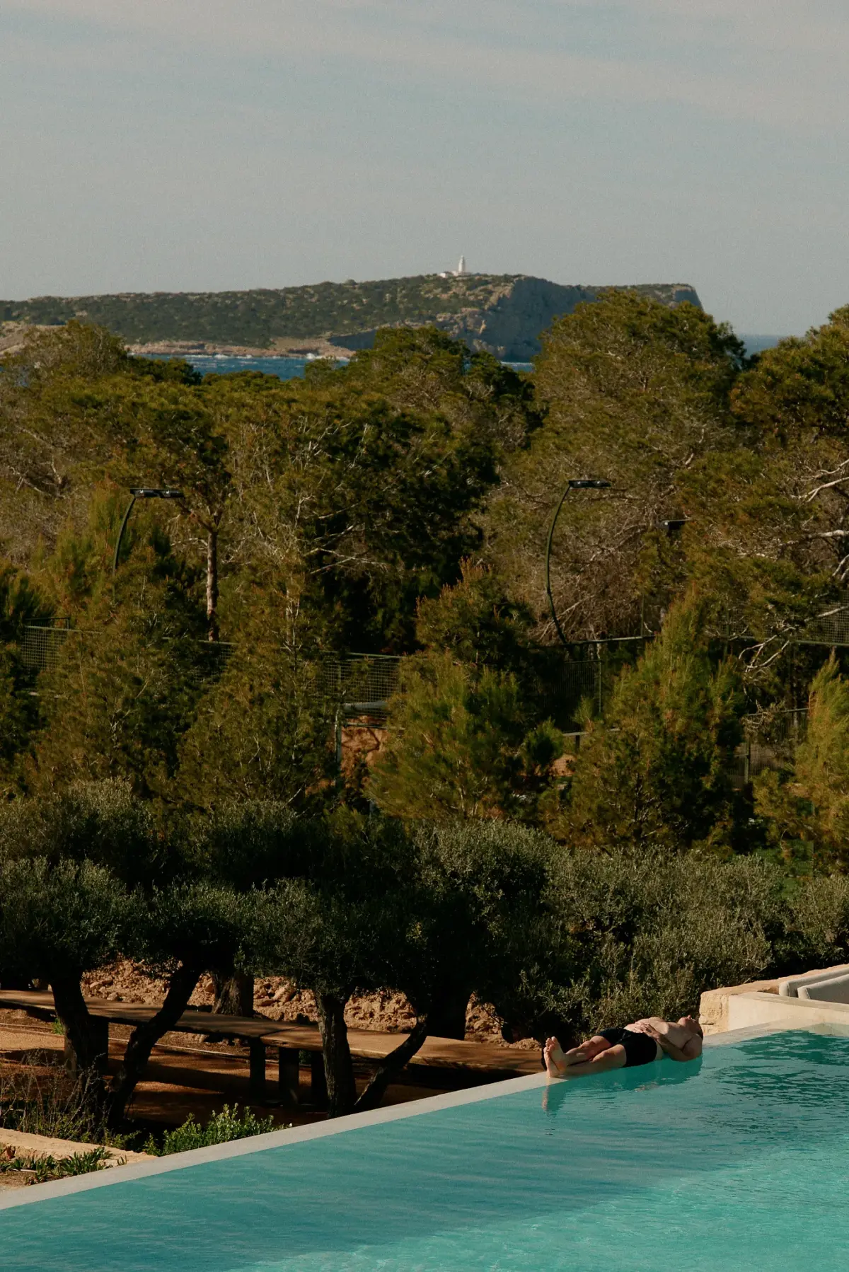 Highstay Villas presenta Villa Escondida, un refugio confidencial en Ibiza