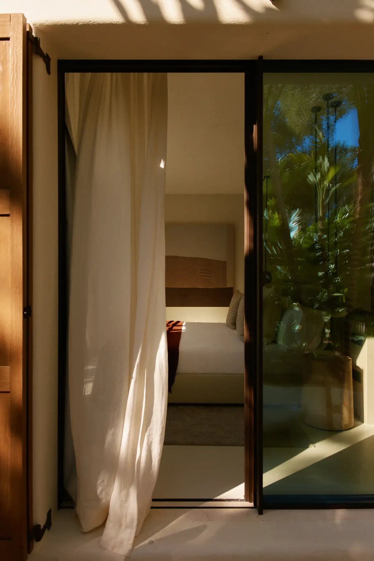 Highstay Villas presenta Villa Escondida, un refugio confidencial en Ibiza