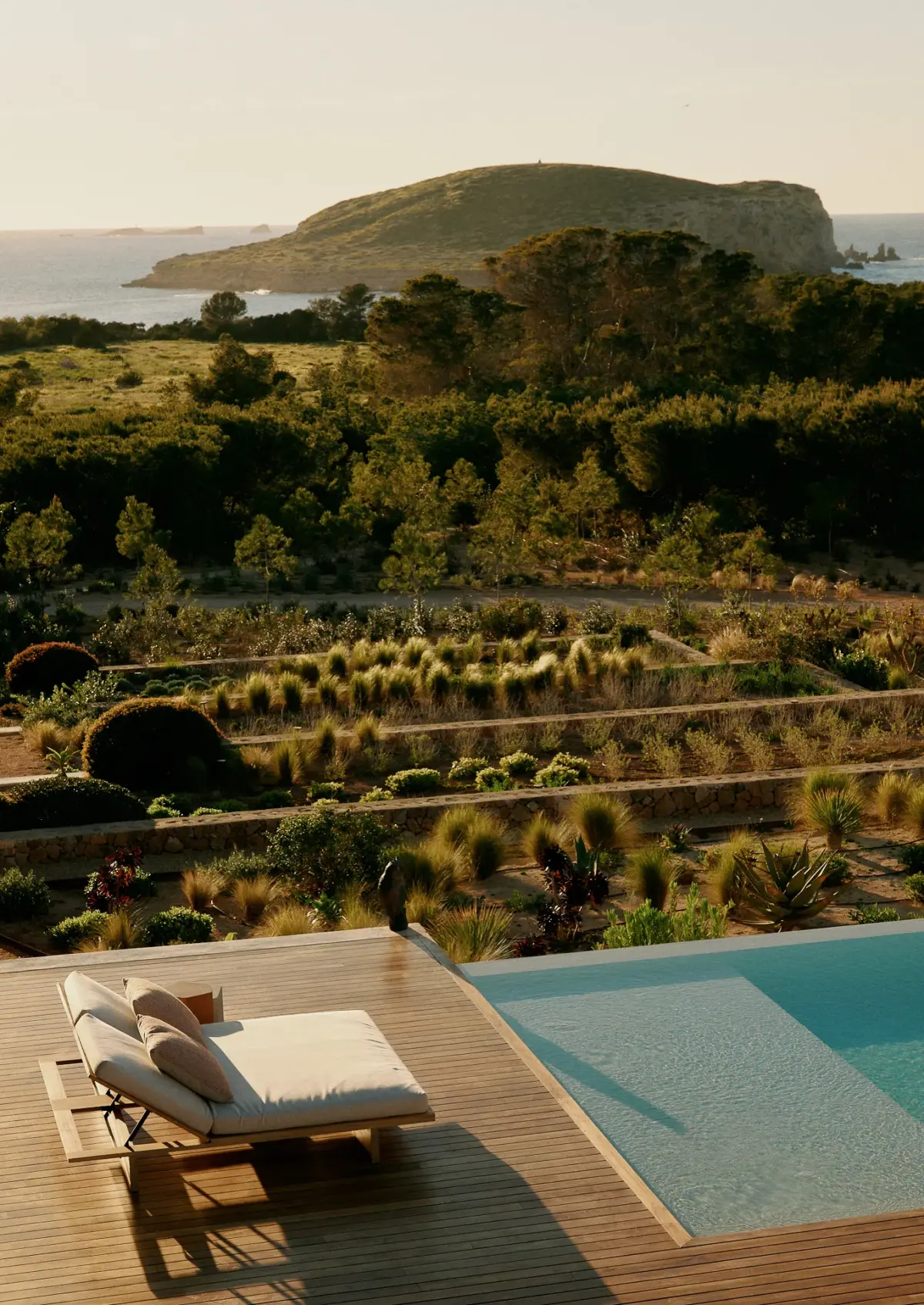 Highstay Villas presenta Villa Escondida, un refugio confidencial en Ibiza