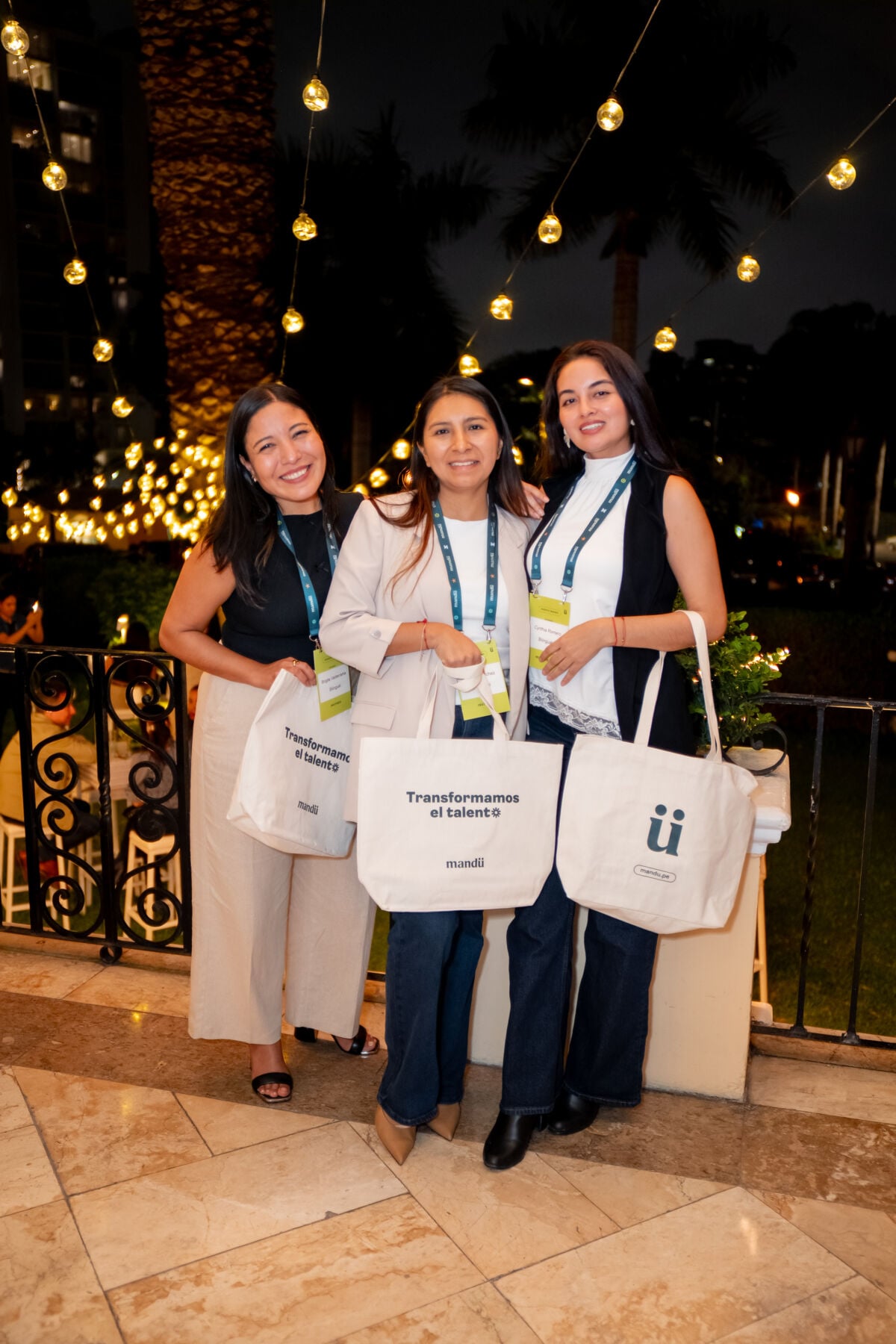 Mandü y líderes empresariales debatieron sobre IA y el futuro del talento en Perú Mandü y líderes empresariales debatieron sobre IA y el futuro del talento en Perú