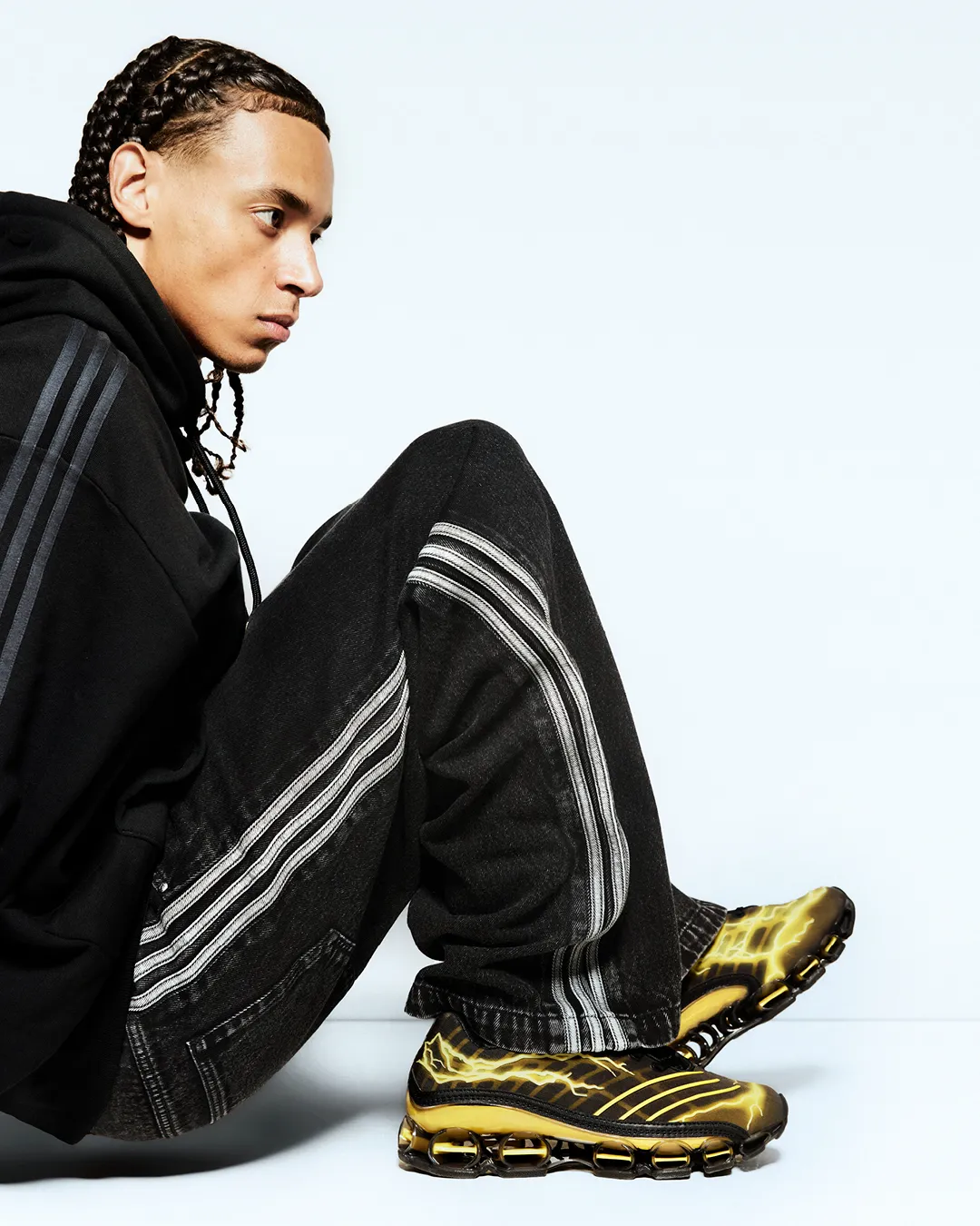 adidas Originals y Pokémon presentan una electrizante versión inspirada en Pikachu del Megaride F50 adidas Originals y Pokémon presentan una electrizante versión inspirada en Pikachu del Megaride F50