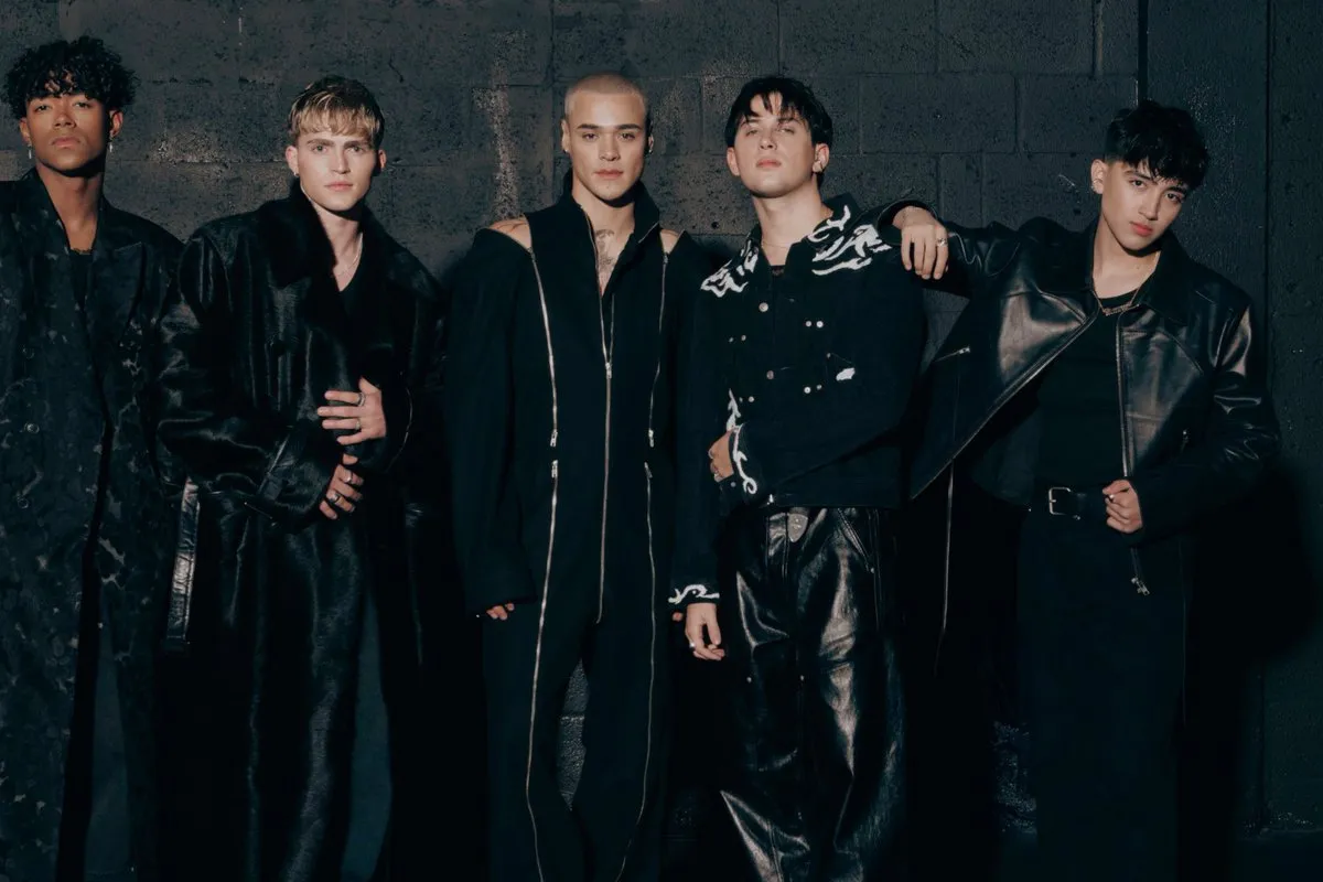 Santos Bravos x H&M: música, estilo y comunidad que llevó el pop latino a la moda Santos Bravos x H&M: música, estilo y comunidad que llevó el pop latino a la moda