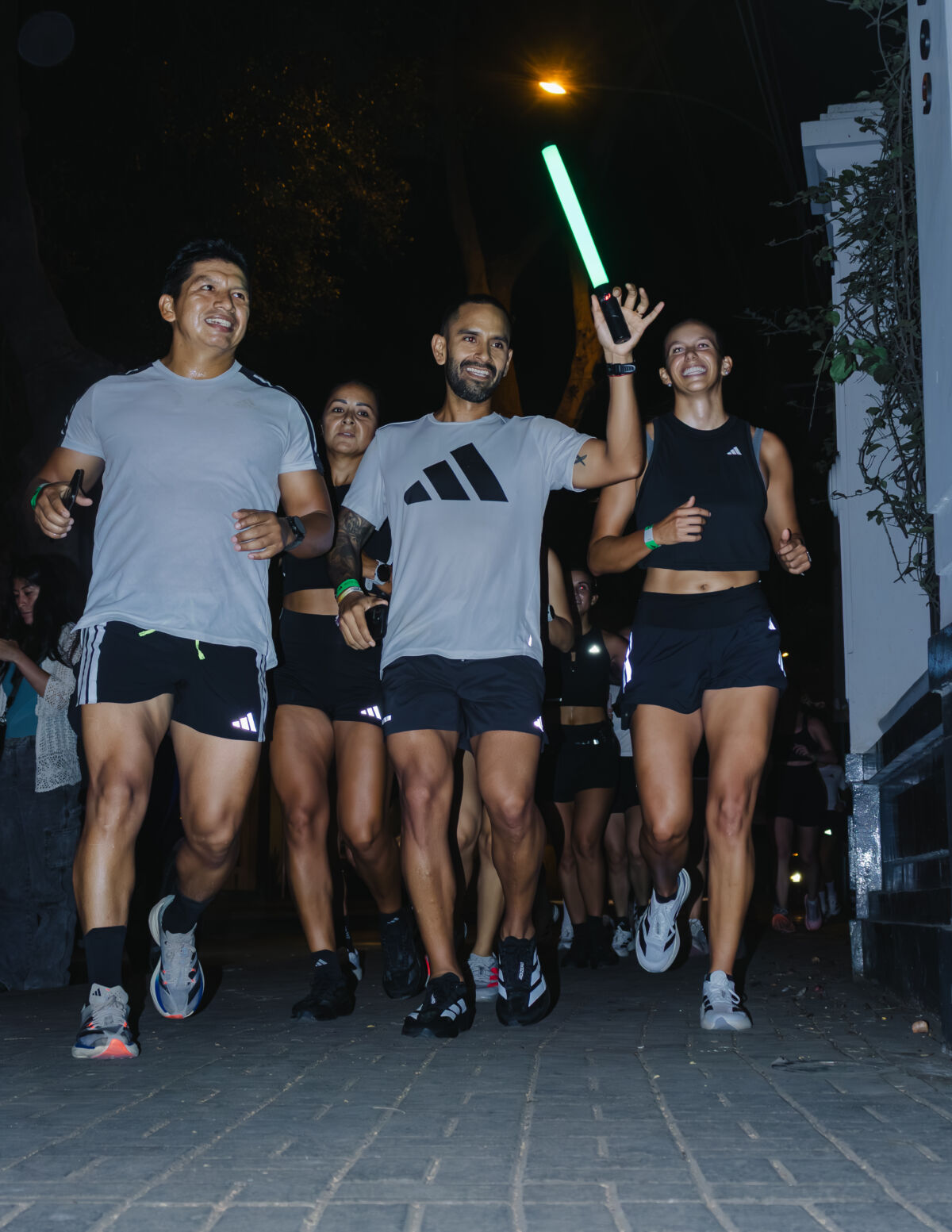 Adizero Evo SL: una noche para moverse diferente en Barranco