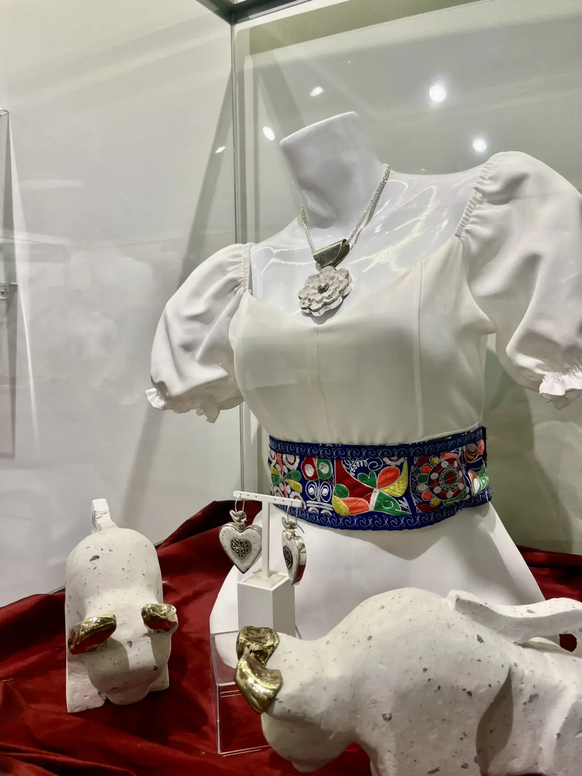 "El Arte del Volcán": el Museo Andrés del Castillo reúne lo mejor de la joyería arequipeña de autor