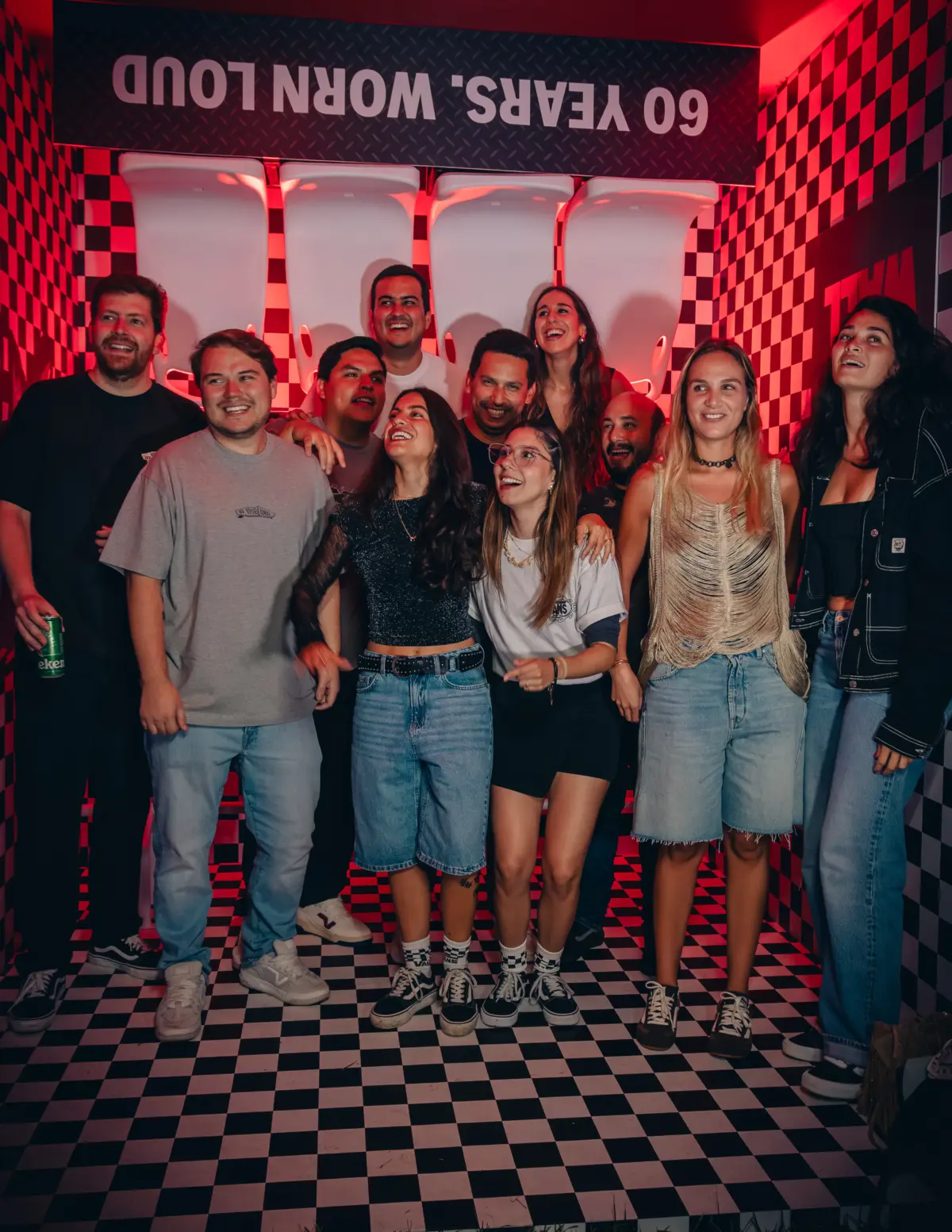 Vans celebró 60 años de música y skate con una noche que reflejó su esencia Vans celebró 60 años de música y skate con una noche que reflejó su esencia