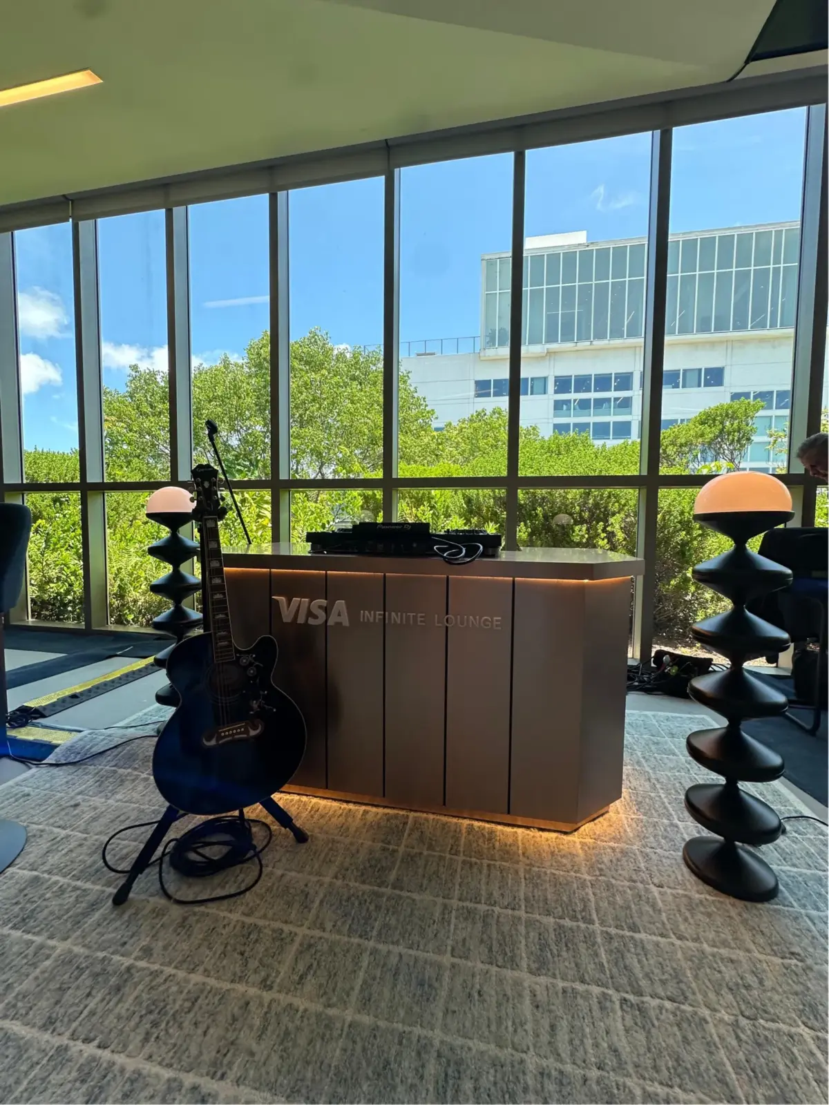 Visa presenta el Visa Infinite Lounge en Miami, acercando a los tarjetahabientes Visa Infinite de toda América Latina y el Caribe a las experiencias más exclusivas de la temporada Visa presenta el Visa Infinite Lounge en Miami, acercando a los tarjetahabientes Visa Infinite de toda América Latina y el Caribe a las experiencias más exclusivas de la temporada