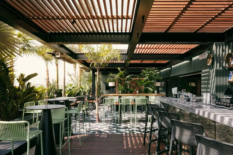 Pullman Lima Miraflores es reconocido como "Best Luxury Rooftop design & Leisure Hotel"