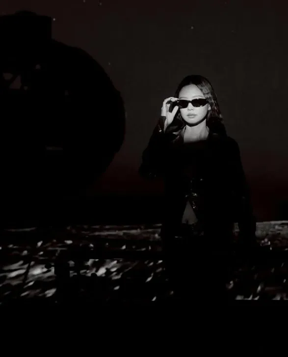 Jennie y Ray-Ban: los lentes que marcan la nueva era del estilo y redefine el poder de una “it girl” global Jennie y Ray-Ban: los lentes que marcan la nueva era del estilo y redefine el poder de una “it girl” global