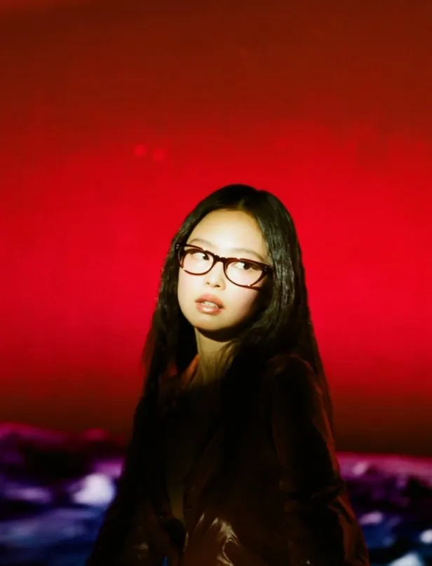 Jennie y Ray-Ban: los lentes que marcan la nueva era del estilo y redefine el poder de una “it girl” global Jennie y Ray-Ban: los lentes que marcan la nueva era del estilo y redefine el poder de una “it girl” global