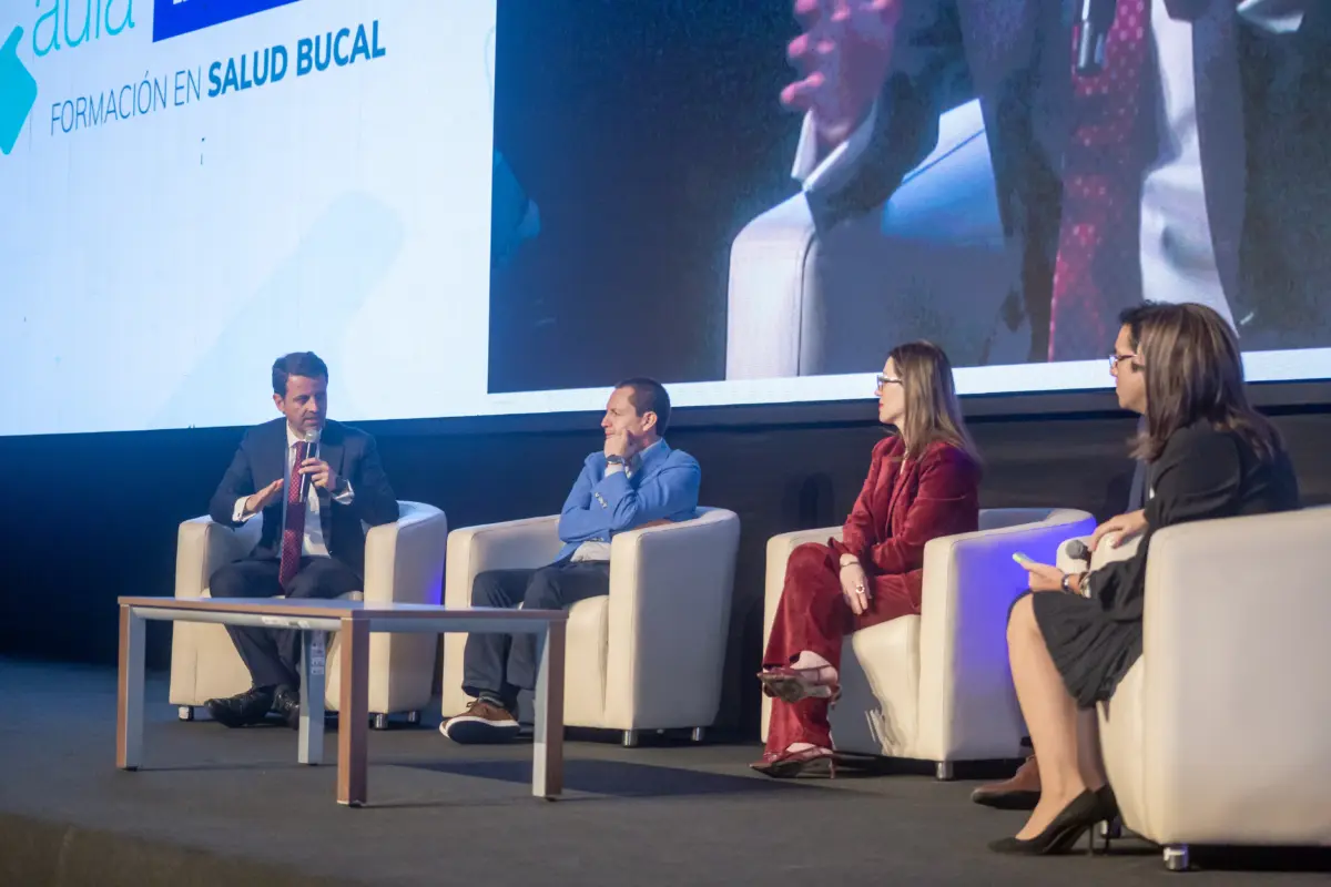 Aula Dentaid 2026 reunió a destacados especialistas para impulsar la innovación en salud bucal