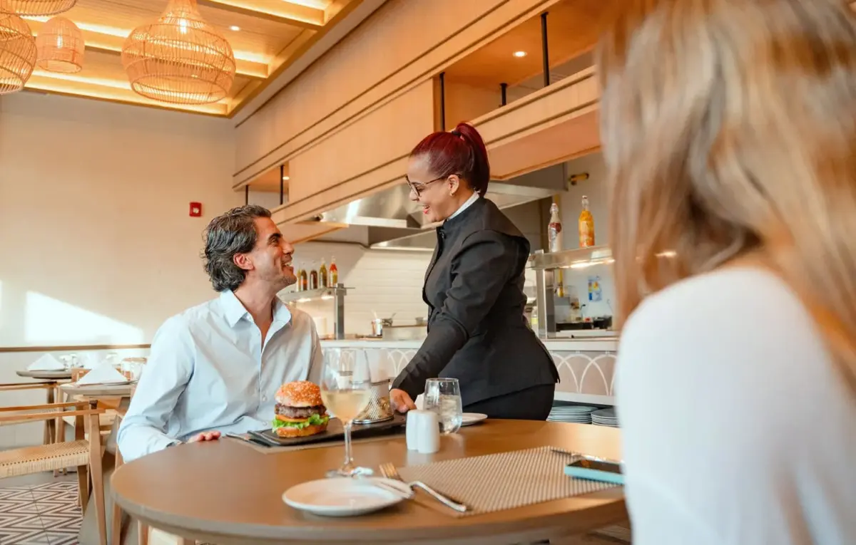 Marriott Hotel Santo Domingo Piantini recibe reconocimiento en The Best of DR 2026 por su propuesta para viajeros de negocios y eventos