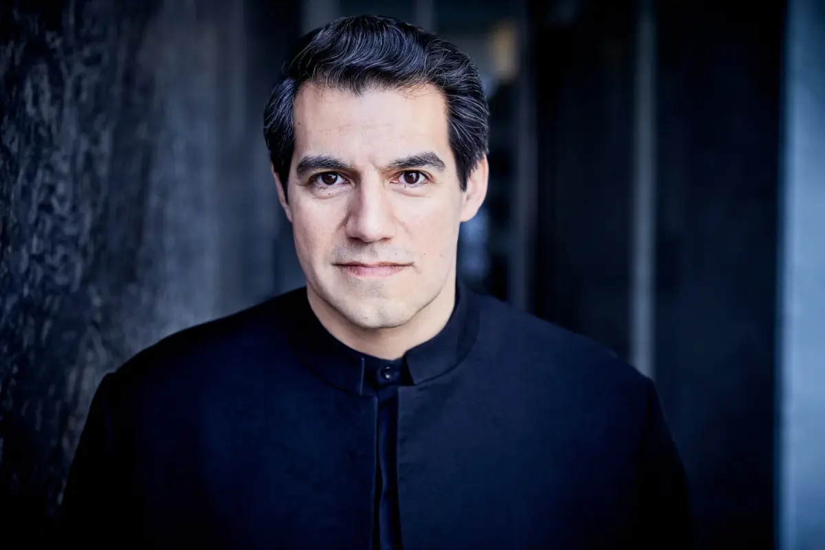 Miguel Harth-Bedoya, director reconocido internacionalmente, llega al país para concierto benéfico Miguel Harth-Bedoya, director reconocido internacionalmente, llega al país para concierto benéfico