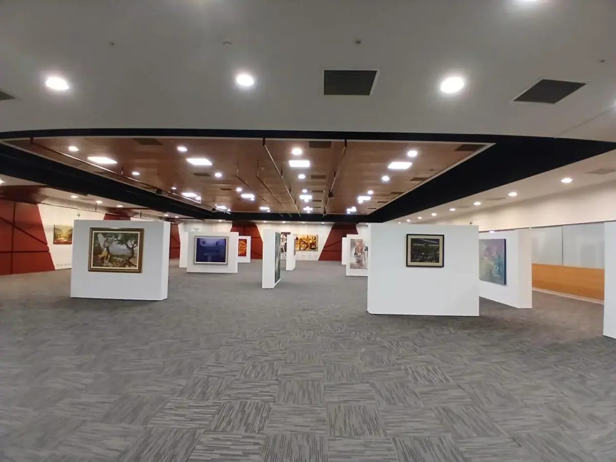 Exposición colectiva “Somos Libres. Volumen 2” reúne a más de 50 artistas