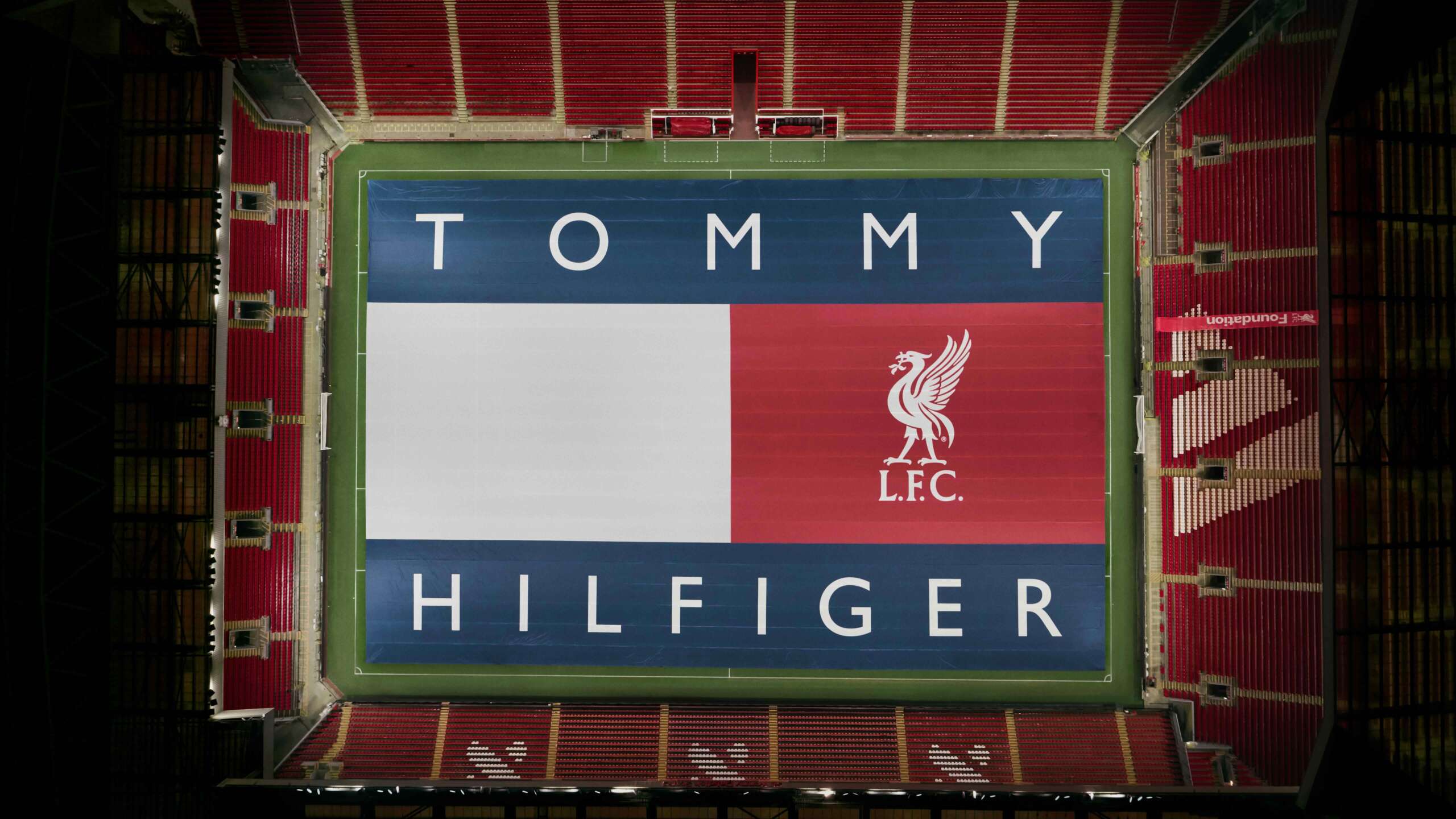 Tommy Hilfiger y Liverpool FC anuncian una asociación pionera en el fútbol mundial