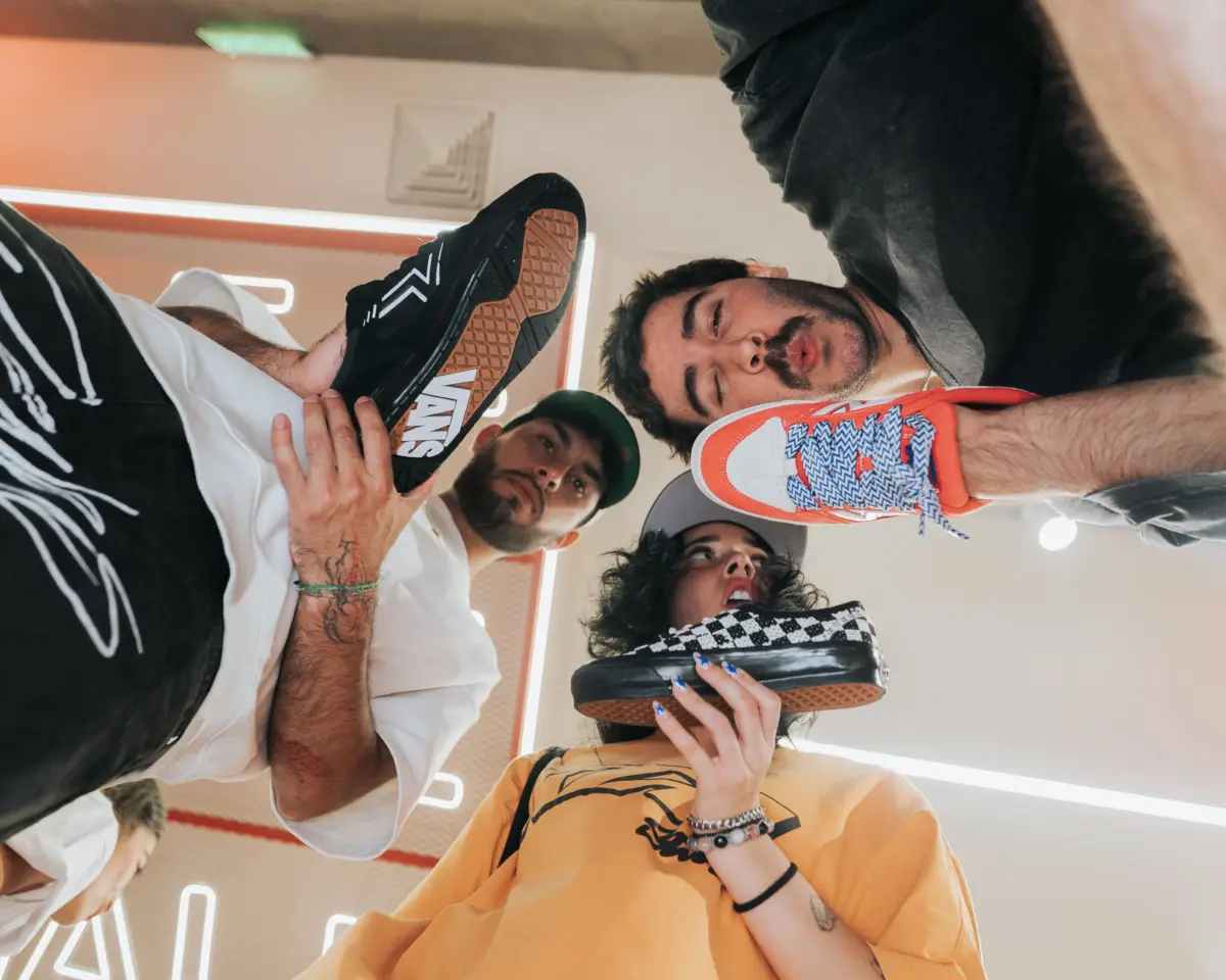Vans inaugura nueva tienda en el Jockey Plaza con un evento que celebra la cultura urbana