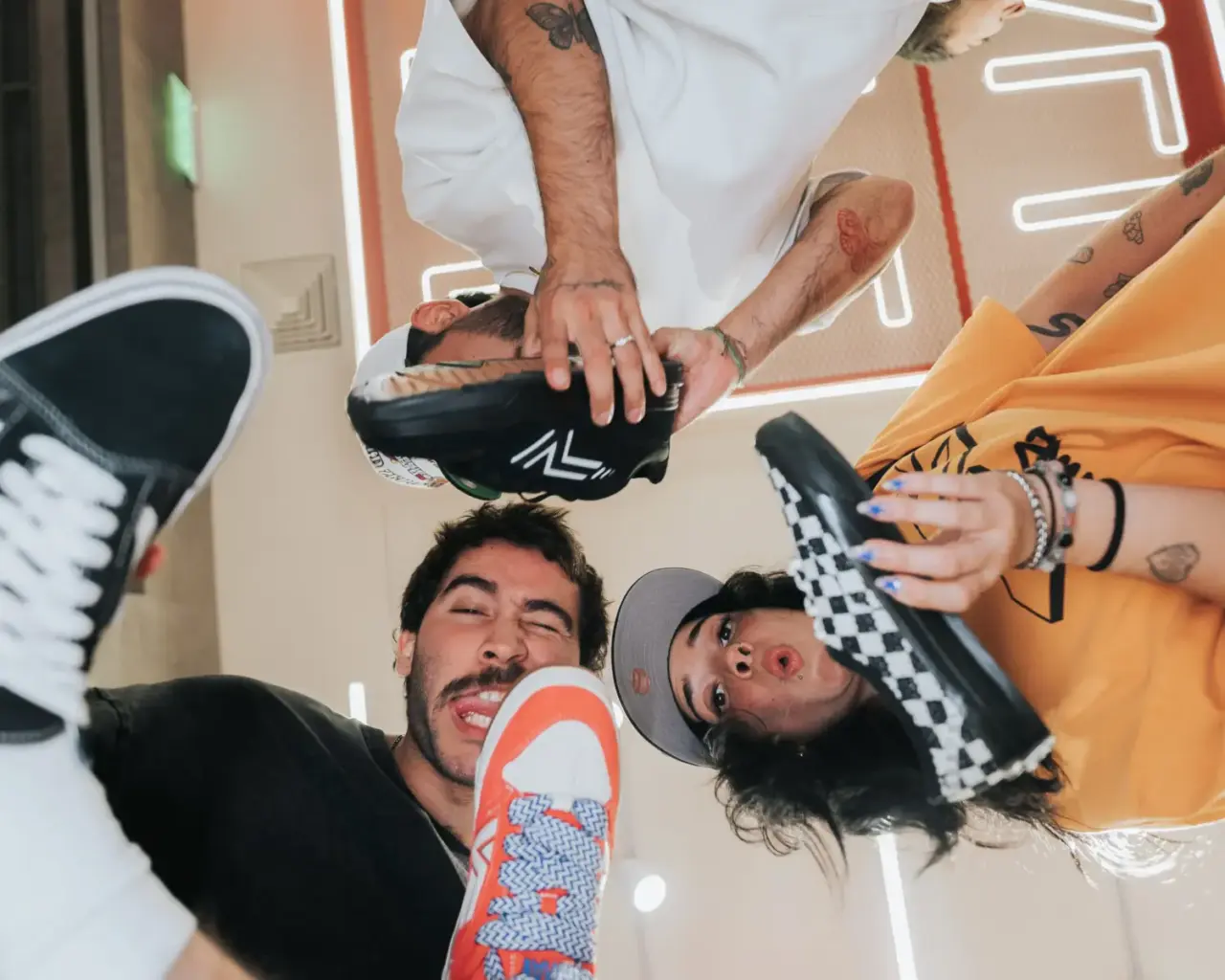 Vans inaugura nueva tienda en el Jockey Plaza con un evento que celebra la cultura urbana