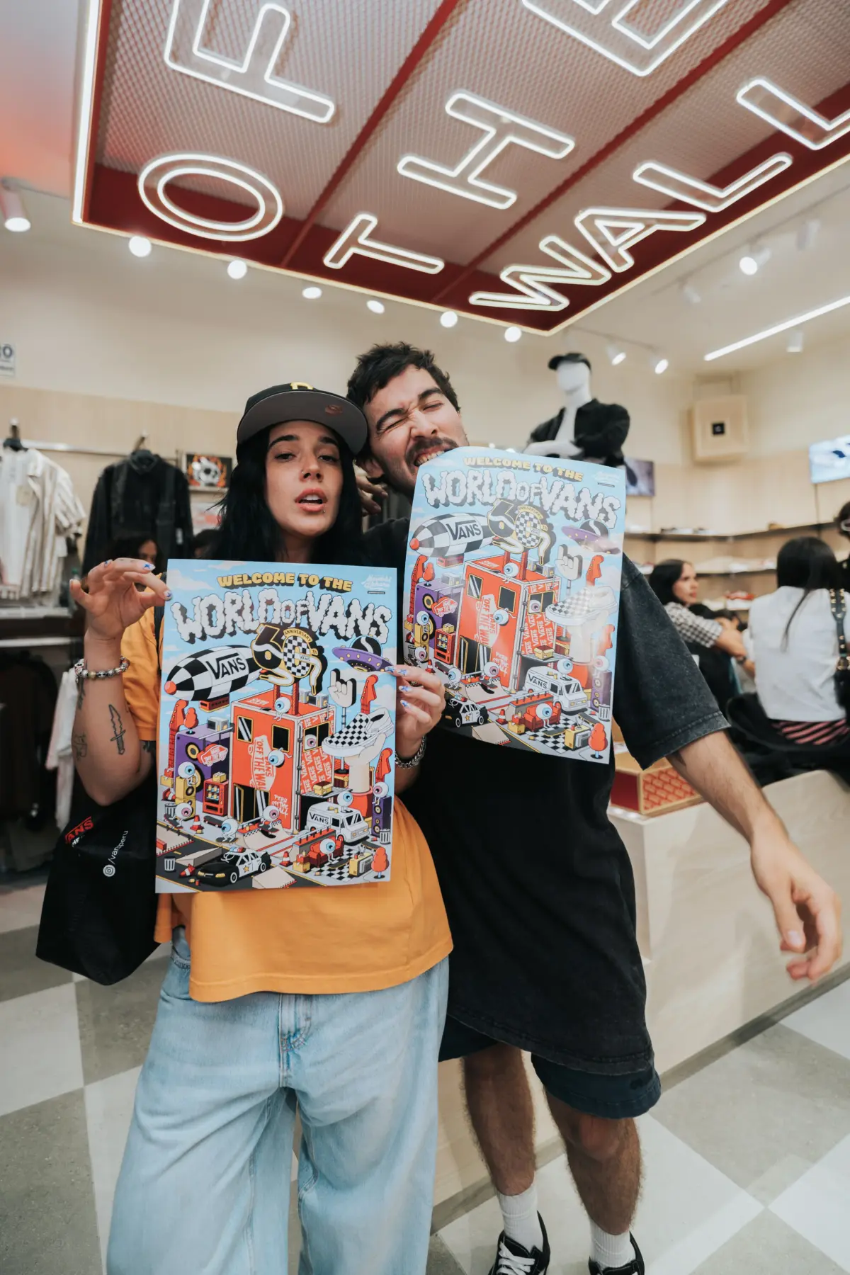 Vans inaugura nueva tienda en el Jockey Plaza con un evento que celebra la cultura urbana