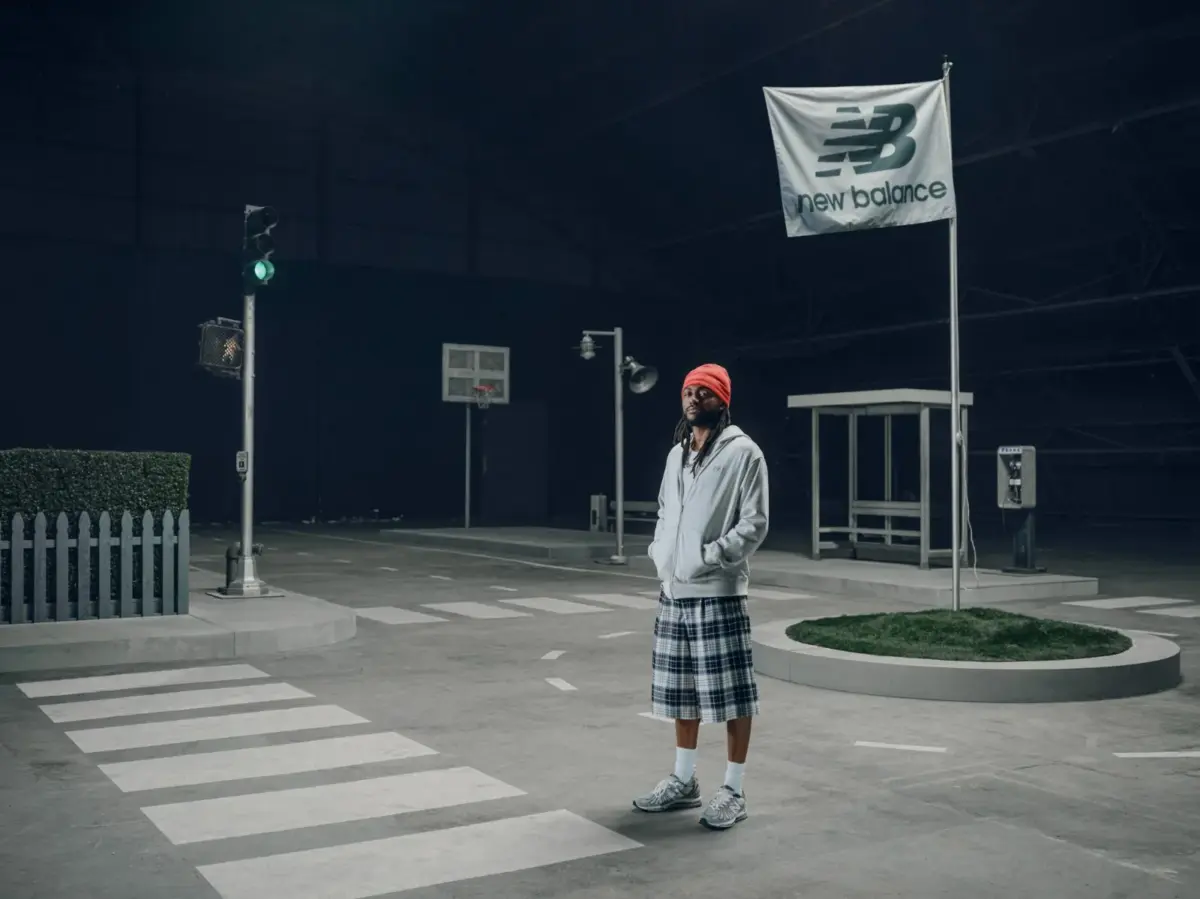 New Balance rinde homenaje a su legado y evolución de marca con "Grey Days"