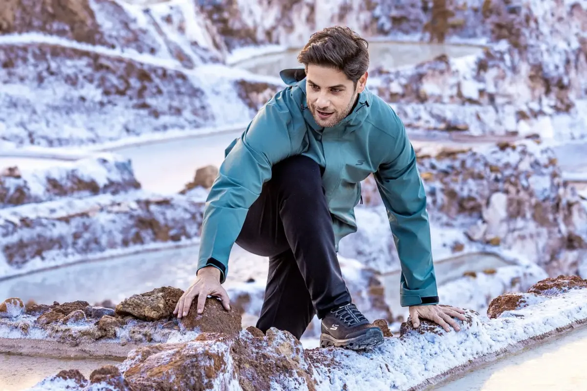 Andrés Wiese y Ximena Cano protagonizan la nueva campaña Sports Adventure de Skechers Perú tras recorrer Cusco poniendo a prueba su calzado