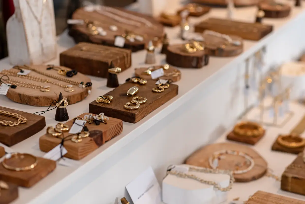 Este verano, Experimental Beach Ibiza recibe a Casa Pregonda para una residencia solar con acentos baleares