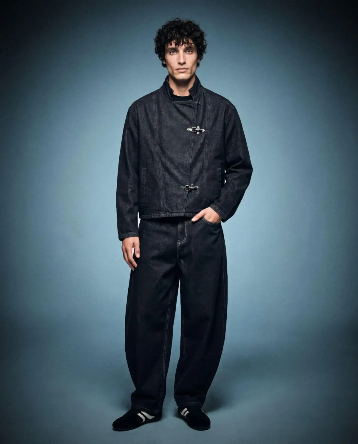 INDEX presenta la nueva colección de moda masculina “Night Collection” en colaboración con Banderas, exclusiva en Ripley INDEX presenta la nueva colección de moda masculina “Night Collection” en colaboración con Banderas, exclusiva en Ripley