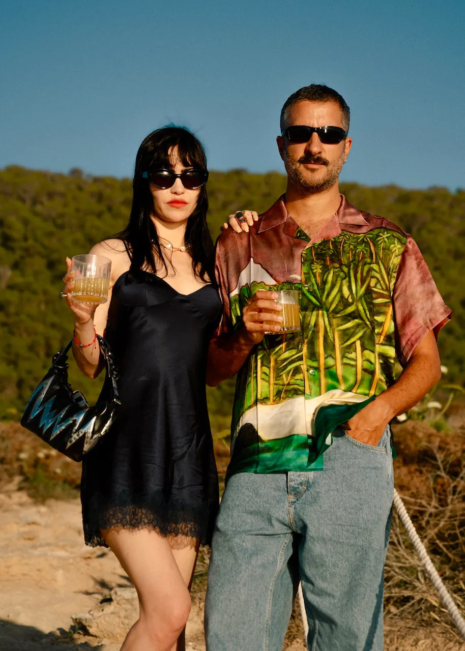 Donde Esteban lleva el espíritu del verano a Experimental Beach Ibiza con una colaboración exclusiva y una cena de celebración Donde Esteban lleva el espíritu del verano a Experimental Beach Ibiza con una colaboración exclusiva y una cena de celebración